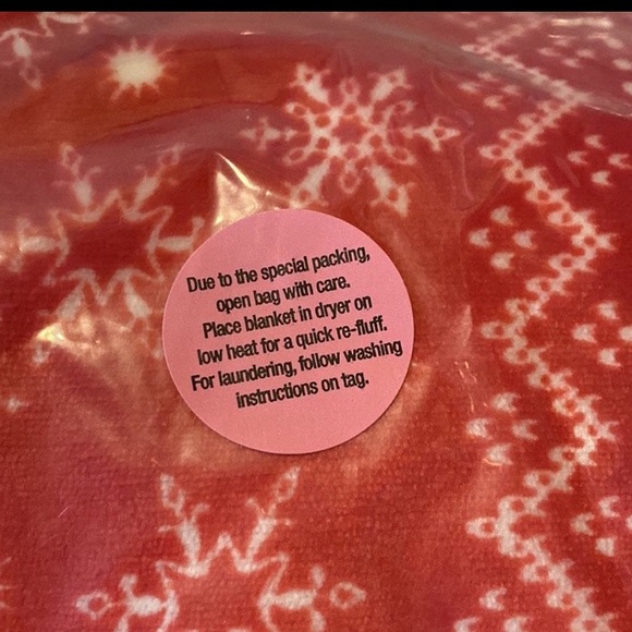 VS PINK Blanket - Picture 4 of 4